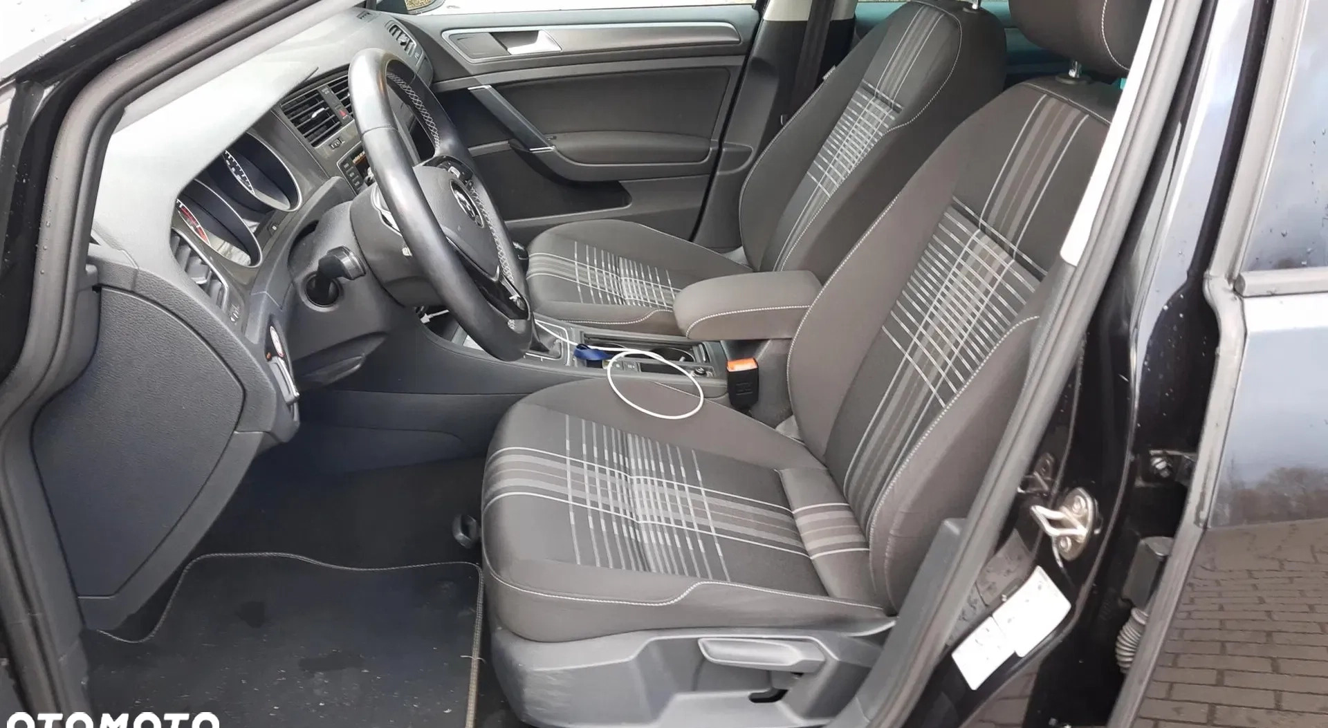 Volkswagen Golf cena 56999 przebieg: 60000, rok produkcji 2016 z Nowe Miasto Lubawskie małe 742